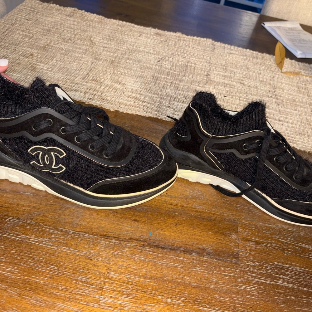 Chanel Black Tweed & Suede CC LaceUp Fuzzy Sneakers - Picture 6 of 11